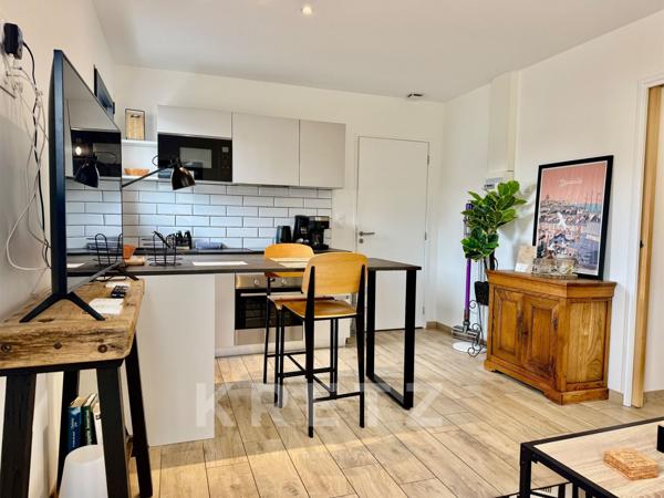 VILLA CONTEMPORAINE D’EXCEPTION AVEC PISCINE, ROOFTOP ESPACE BIEN-ÊTRE – JARDIN - GARAGE