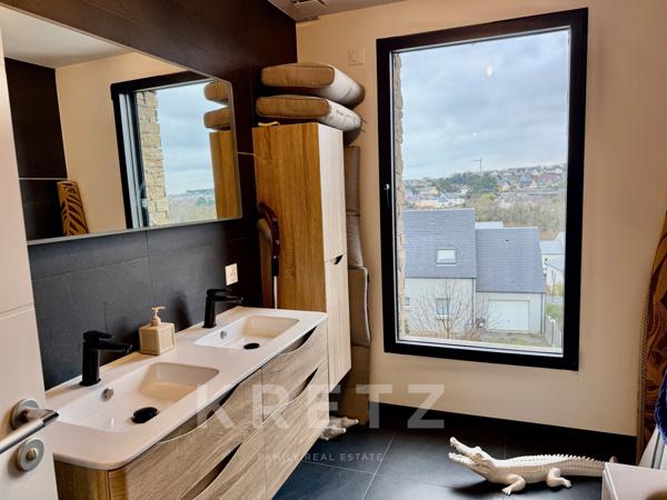 VILLA CONTEMPORAINE D’EXCEPTION AVEC PISCINE, ROOFTOP ESPACE BIEN-ÊTRE – JARDIN - GARAGE