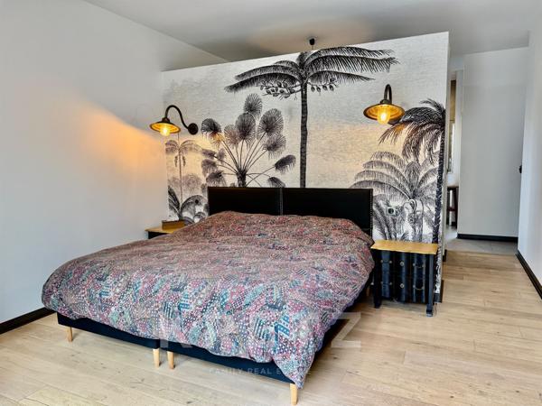 VILLA CONTEMPORAINE D’EXCEPTION AVEC PISCINE, ROOFTOP ESPACE BIEN-ÊTRE – JARDIN - GARAGE