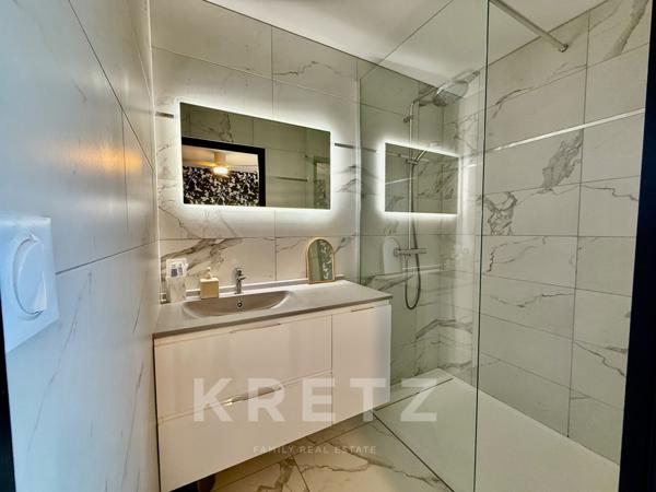 VILLA CONTEMPORAINE D’EXCEPTION AVEC PISCINE, ROOFTOP ESPACE BIEN-ÊTRE – JARDIN - GARAGE