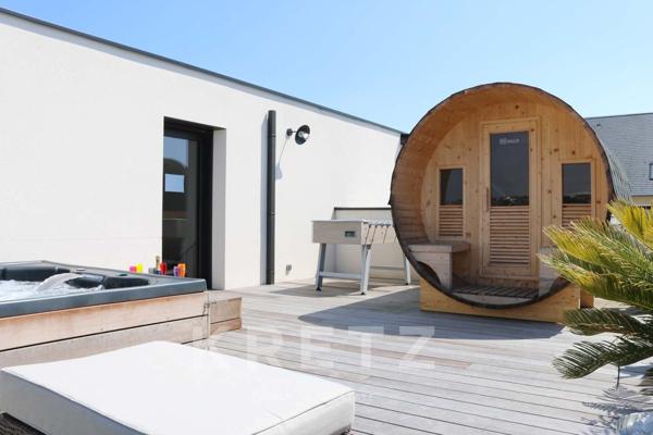 VILLA CONTEMPORAINE D’EXCEPTION AVEC PISCINE, ROOFTOP ESPACE BIEN-ÊTRE – JARDIN - GARAGE