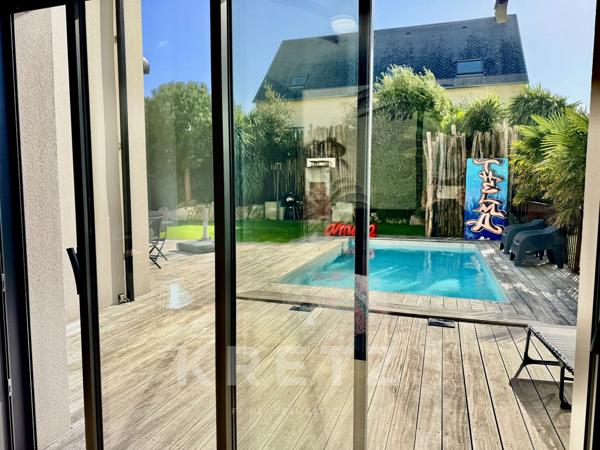 VILLA CONTEMPORAINE D’EXCEPTION AVEC PISCINE, ROOFTOP ESPACE BIEN-ÊTRE – JARDIN - GARAGE