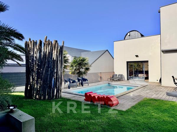 VILLA CONTEMPORAINE D’EXCEPTION AVEC PISCINE, ROOFTOP ESPACE BIEN-ÊTRE – JARDIN - GARAGE