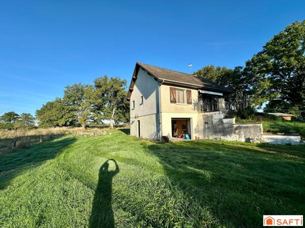 Maison à la campagne avec dépendances