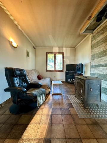 Maison à la campagne avec dépendances