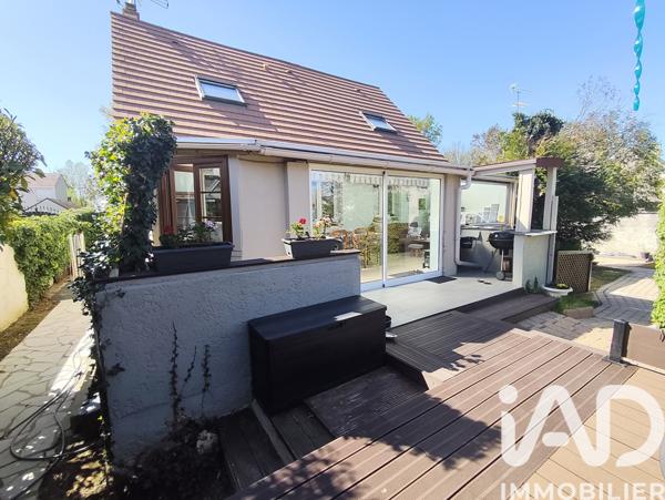 Maison à vendre 6 pièces 132,42 m² Saint-Germain-lès-Arpajon