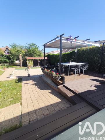 Maison à vendre 6 pièces 132,42 m² Saint-Germain-lès-Arpajon