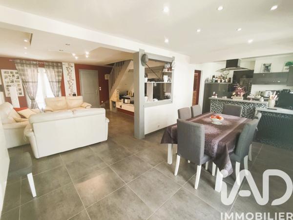 Maison à vendre 6 pièces 132,42 m² Saint-Germain-lès-Arpajon