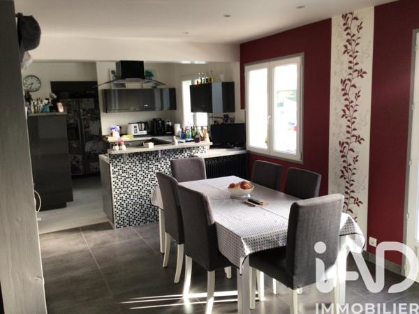 Maison à vendre 6 pièces 132,42 m² Saint-Germain-lès-Arpajon