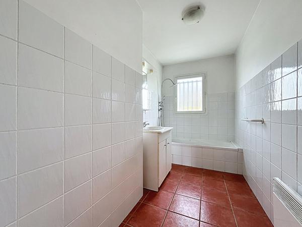 Villa Saulce Sur Rhone, 3 chambres, plain pieds, 92.20 m2, sur terrain de 759m² piscinable