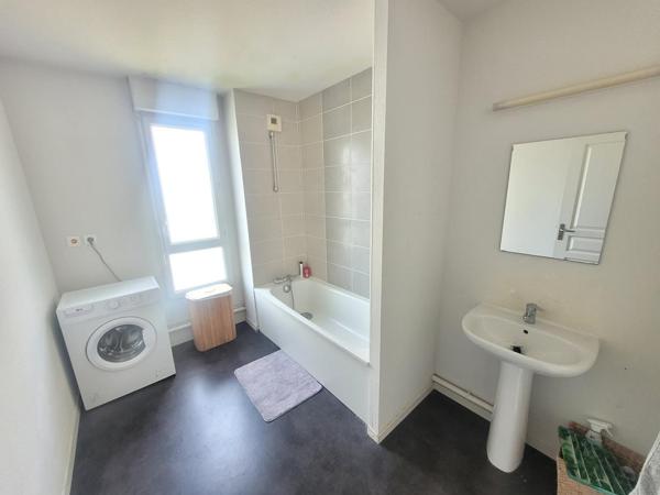 Appartement + annexe + parking