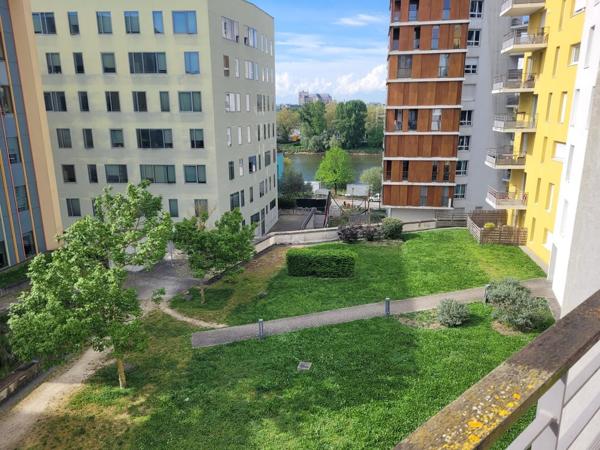 Appartement + annexe + parking