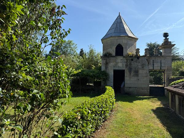 NIEUIL L'ESPOIR : CHARME ET HISTOIRE , Nieuil l espoir