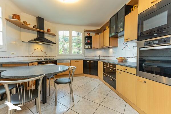 Maison à vendre |  Bizanos |  5 pièces | 160 m²