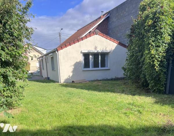MAISON SEMI-MITOYENNE
