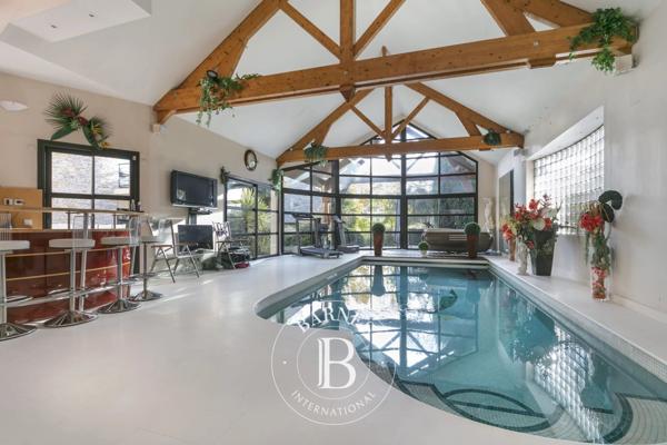 Verrières-le-Buisson, Maison 7 Chambres -  482 m² à vendre