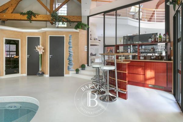 Verrières-le-Buisson, Maison 7 Chambres -  482 m² à vendre