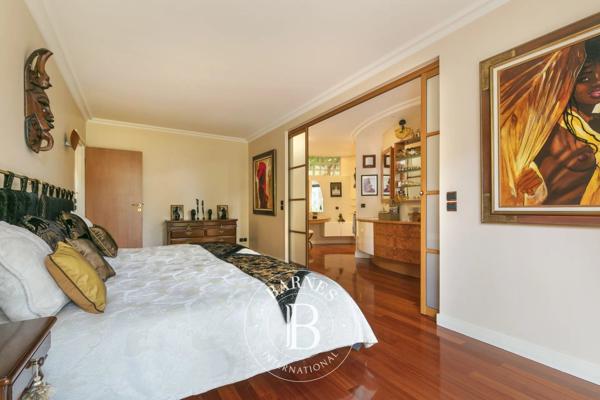 Verrières-le-Buisson, Maison 7 Chambres -  482 m² à vendre
