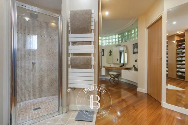 Verrières-le-Buisson, Maison 7 Chambres -  482 m² à vendre