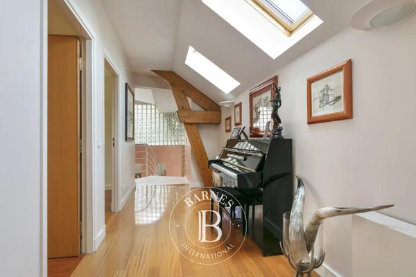 Verrières-le-Buisson, Maison 7 Chambres -  482 m² à vendre