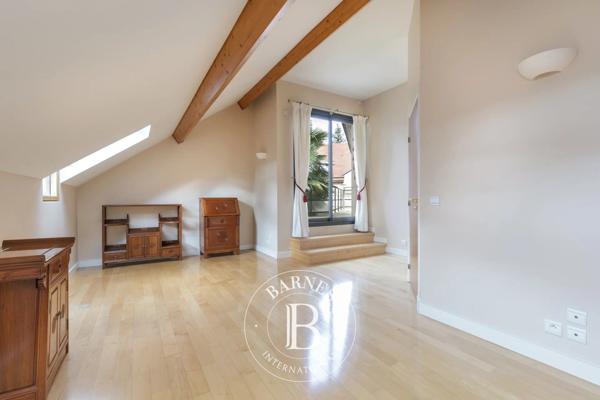 Verrières-le-Buisson, Maison 7 Chambres -  482 m² à vendre