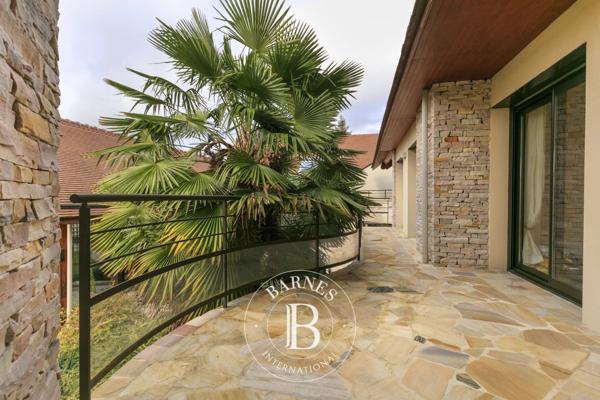 Verrières-le-Buisson, Maison 7 Chambres -  482 m² à vendre