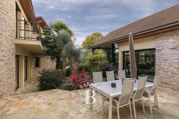 Verrières-le-Buisson, Maison 7 Chambres -  482 m² à vendre