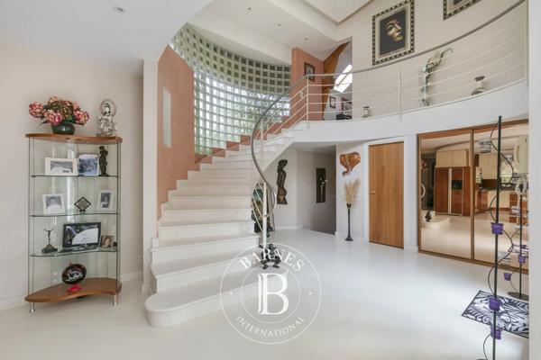 Verrières-le-Buisson, Maison 7 Chambres -  482 m² à vendre