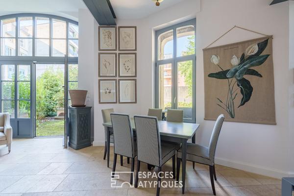 Triplex singulier et ses extérieurs privatifs en coeur de ville