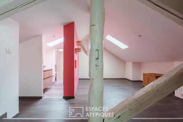 Triplex singulier et ses extérieurs privatifs en coeur de ville