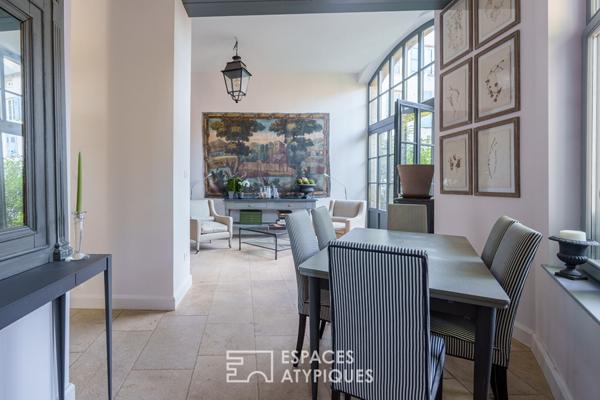 Triplex singulier et ses extérieurs privatifs en coeur de ville