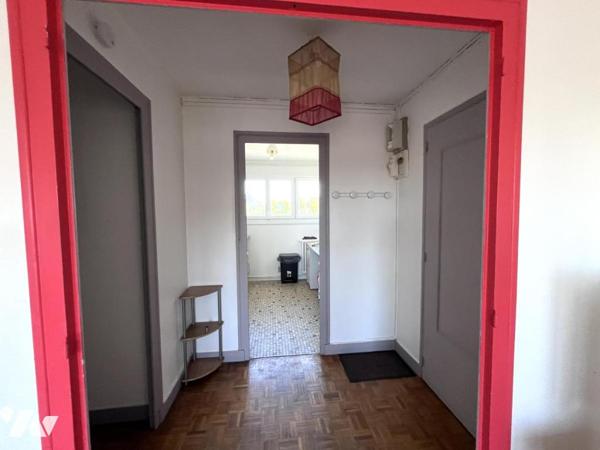 Proche centre Lorette, appartement très lumineux, 4ème étage, 3 chambres 