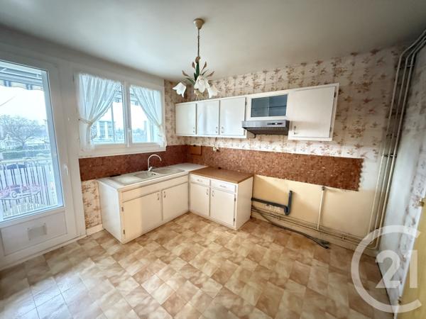 Appartement F4 à vendre  4 pièces - 77,96 m2 ALLONNES - 72