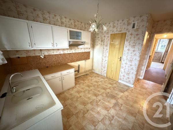 Appartement F4 à vendre  4 pièces - 77,96 m2 ALLONNES - 72