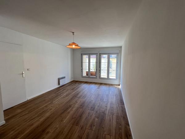 Location : appartement F2 à MELUN 49m²