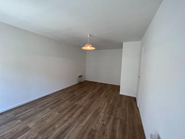 Location : appartement F2 à MELUN 49m²