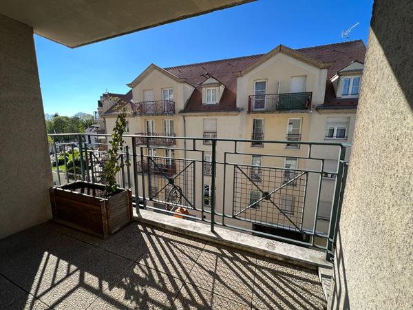 Location : appartement F2 à MELUN 49m²