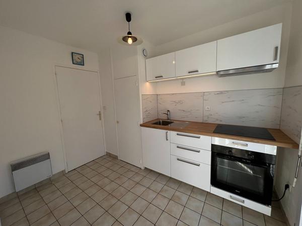 Location : appartement F2 à MELUN 49m²