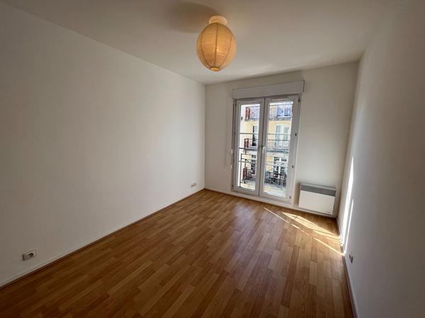 Location : appartement F2 à MELUN 49m²