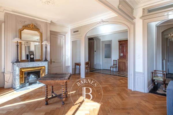 Lyon 6ème, Appartement 1 Chambre -  130 m² à vendre