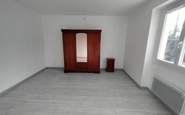 Appartement à louer    5 pièces •  Latrille