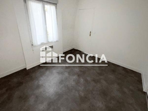 Location Appartement 2 pièces 47 m² - 4 RUE AUBANEL Sceaux 92330