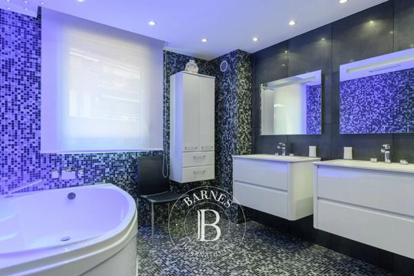 Sanary-sur-Mer, Appartement 2 Chambres -  95 m² à vendre