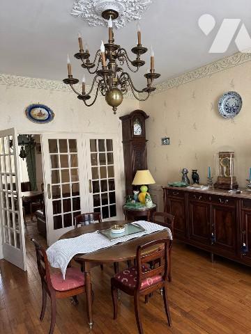 Belle maison de 5 chambres avec jardin et dépendances.