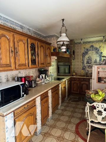 Belle maison de 5 chambres avec jardin et dépendances.