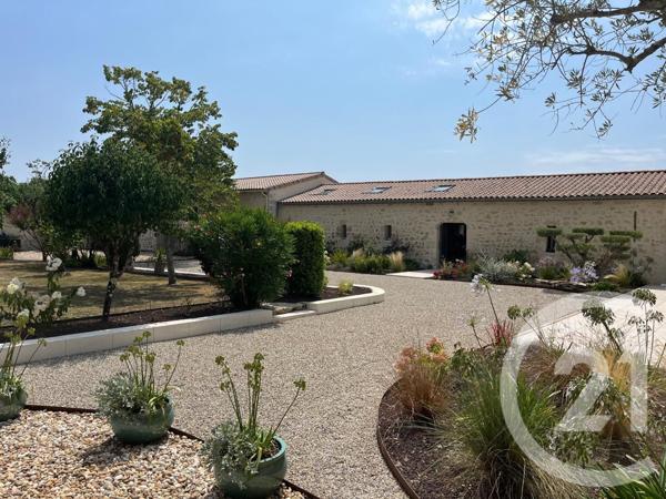 Maison à vendre  10 pièces - 482,88 m2 ST ANDRE DE CUBZAC - 33