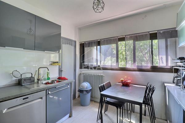 A vendre appartement type 5 de 90m2 à Marseille 13015