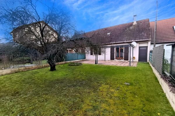 Maison
                                                                                                                                                                                                                                                                                                                        5 pièce(s)                                                                                                                                                                                                          4 chambre(s)                                                                                                                                                                                                          100  m²