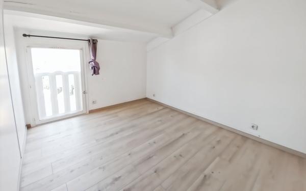 Maison à vendre    3 pièces • 30,13 m2 Marseillan