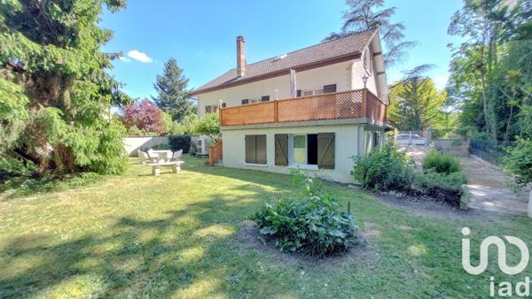 Maison à vendre 8 pièces 215 m² Le Mesnil-Saint-Denis